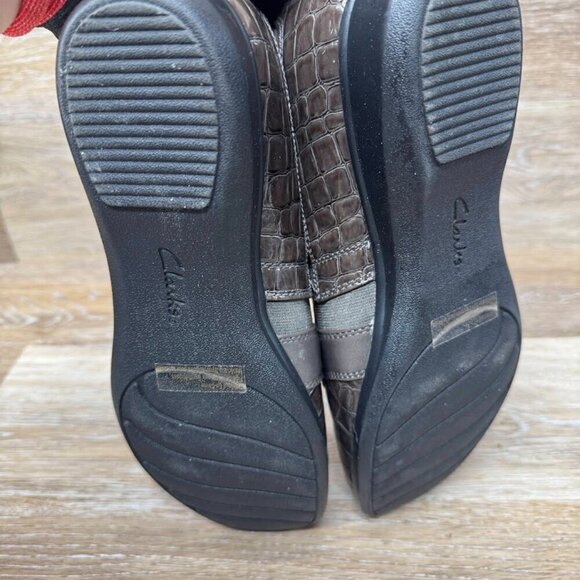 Clarks Gael Rex Brown Croc Accent Slip On Shoes Women's Size 11 - Picture 4 of 7